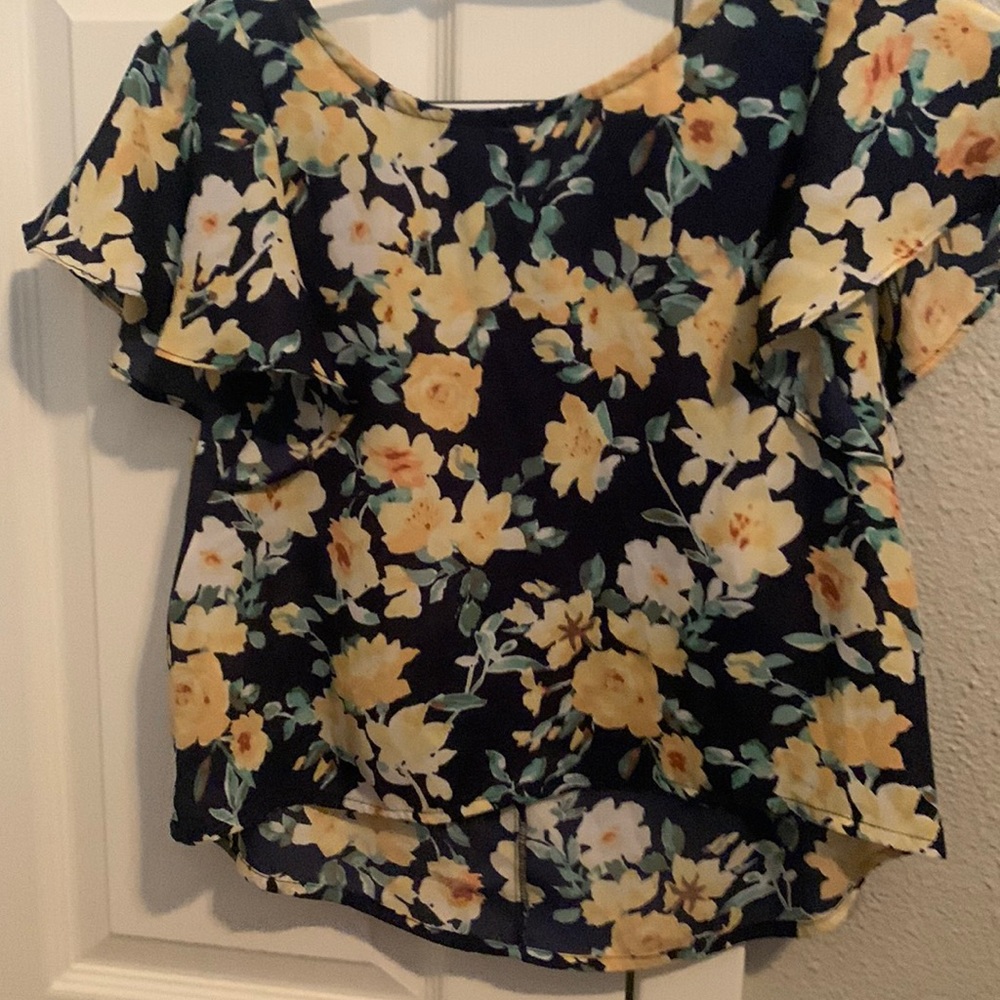 Cute floral top